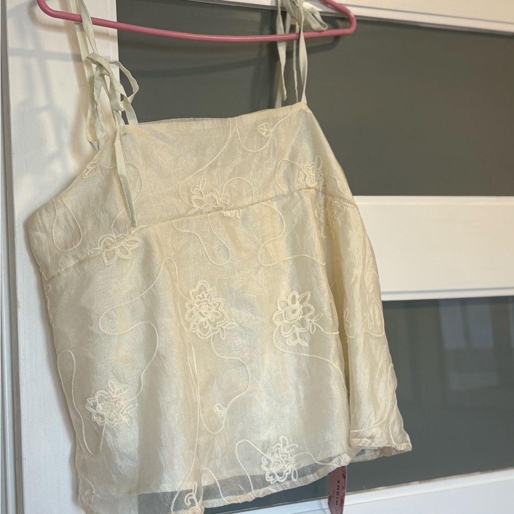 Chic Cream Floral Women's Camisole